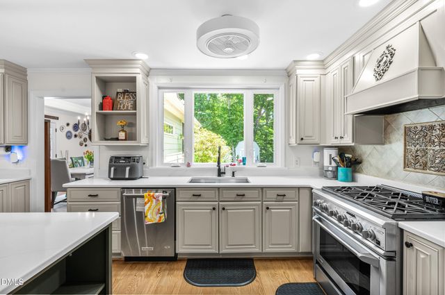 428 Broadmoor Way, Clayton, NC 27520