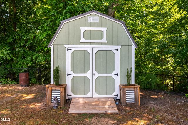 428 Broadmoor Way, Clayton, NC 27520