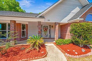 404 Kilkenny Way, Cantonment, FL 32533