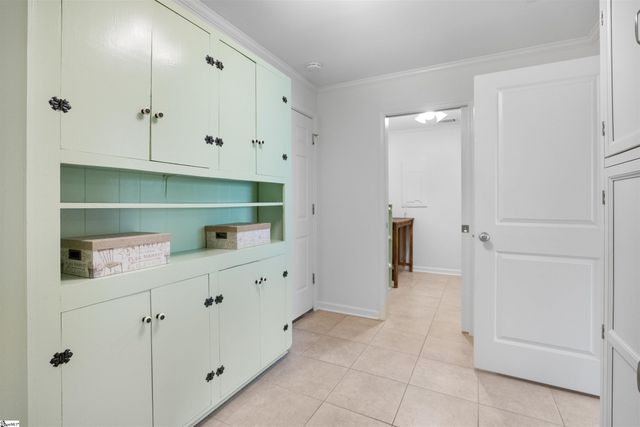 6 Colvin Road, Greenville, SC 29615