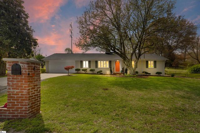 6 Colvin Road, Greenville, SC 29615