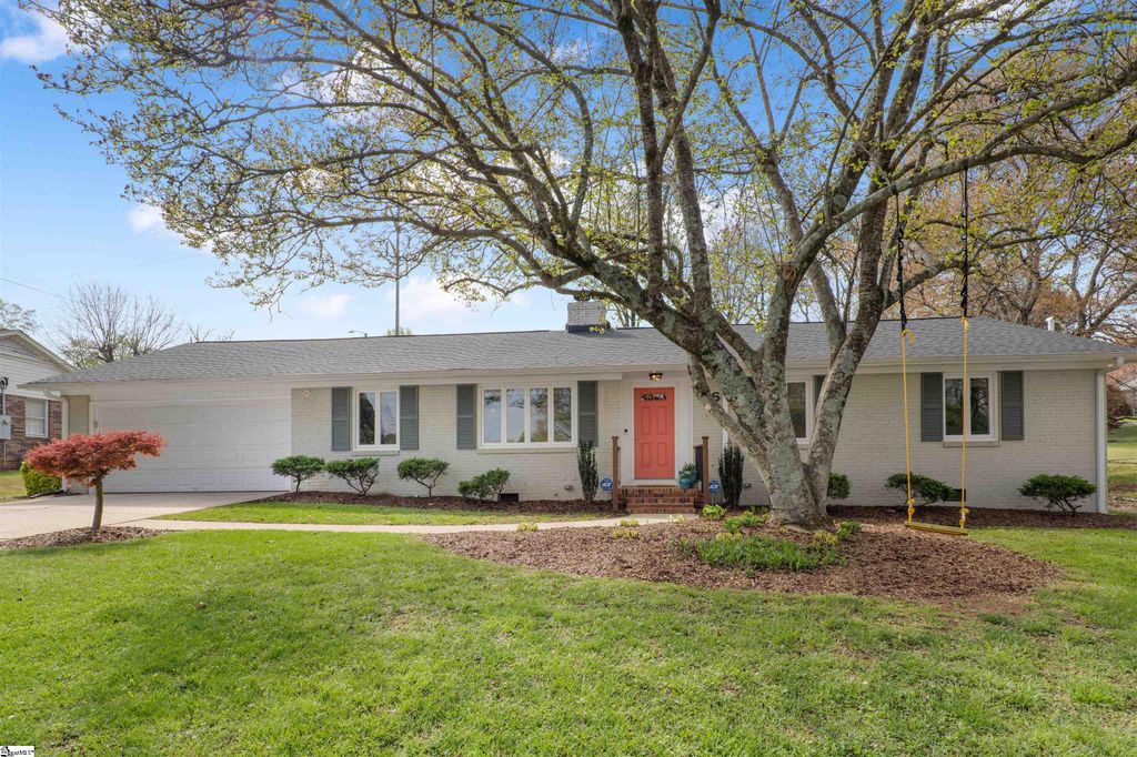 6 Colvin Road, Greenville, SC 29615