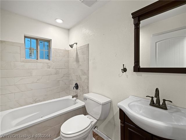 840 8th Street, Waldron, AR 72958