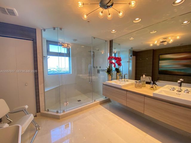 17301 Biscayne Blvd 1808, North Miami Beach, FL 33160