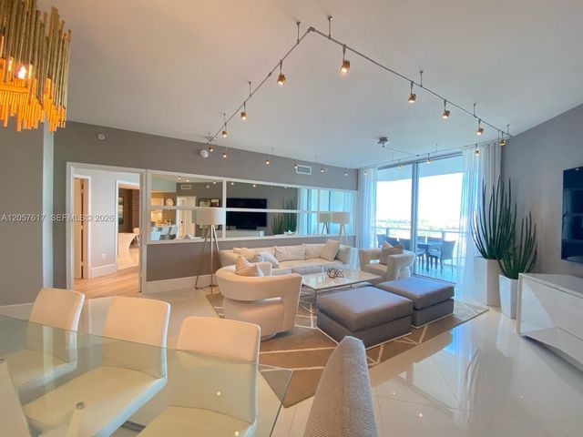 17301 Biscayne Blvd 1808, North Miami Beach, FL 33160
