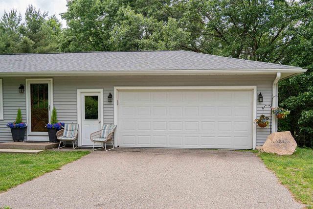 N2375 SMITH ROAD, Waupaca, WI 54981