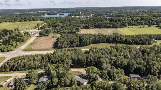 N2375 SMITH ROAD, Waupaca, WI 54981
