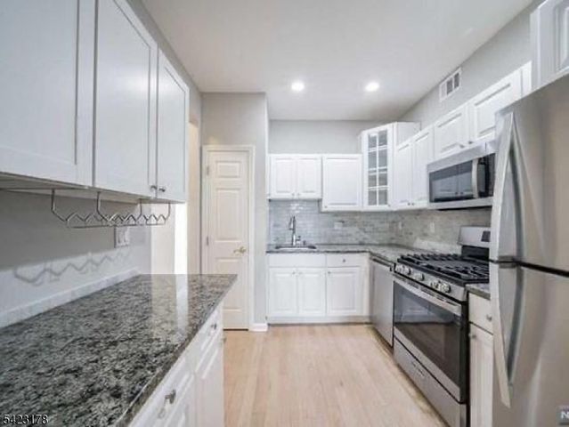 451 Hartford Dr, Nutley Twp., NJ 07110