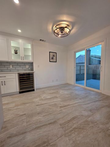 5870 Land View Dr, Stockton, CA 95219