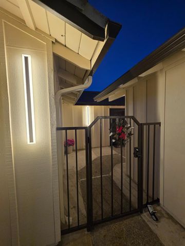 5870 Land View Dr, Stockton, CA 95219