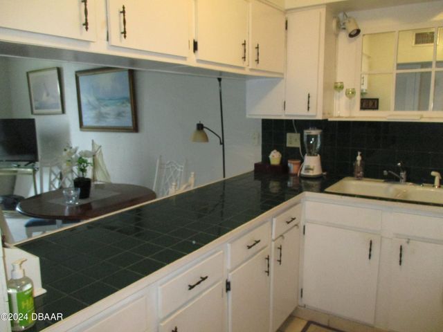 1429 N Atlantic Ave Unit 236, Daytona Beach, FL 32118