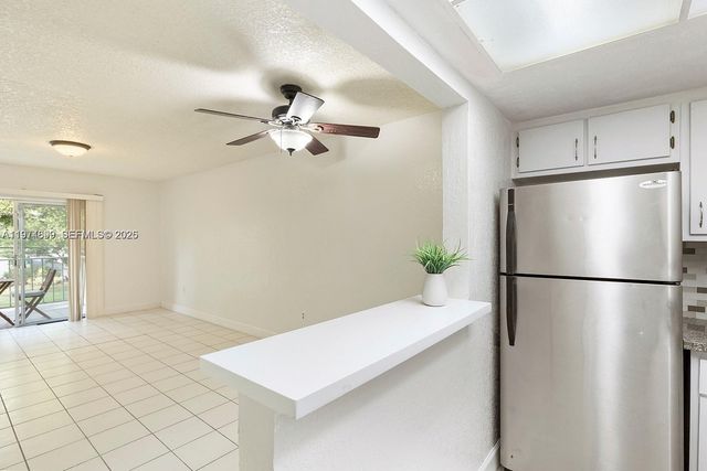 6530 NW Lake Patricia E25, Miami Lakes, FL 33014