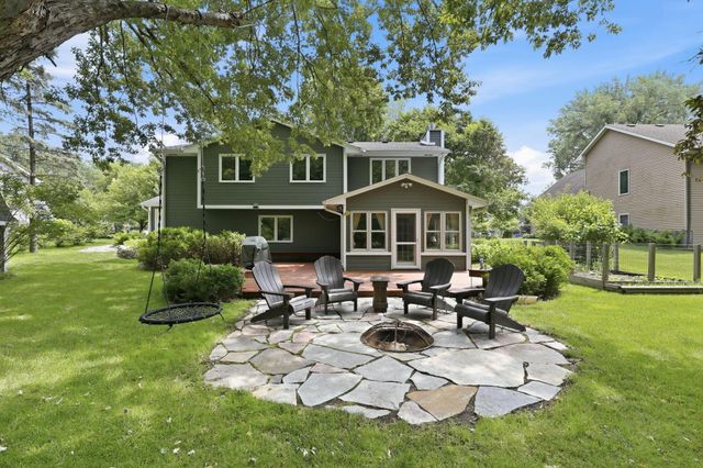 4067 Stockdale Drive, Vadnais Heights, MN 55127