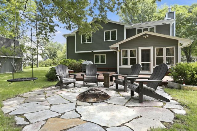 4067 Stockdale Drive, Vadnais Heights, MN 55127