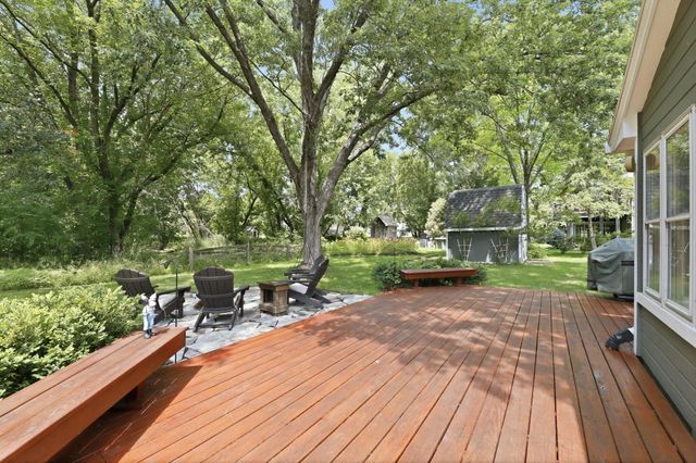4067 Stockdale Drive, Vadnais Heights, MN 55127