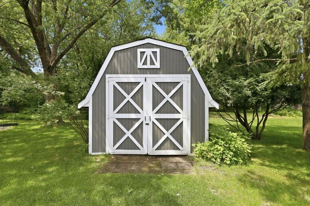 4067 Stockdale Drive, Vadnais Heights, MN 55127