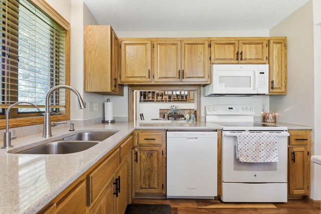 4067 Stockdale Drive, Vadnais Heights, MN 55127