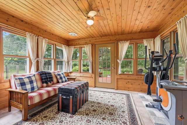 4067 Stockdale Drive, Vadnais Heights, MN 55127