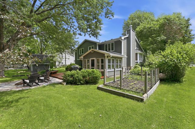4067 Stockdale Drive, Vadnais Heights, MN 55127