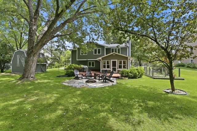 4067 Stockdale Drive, Vadnais Heights, MN 55127