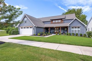 2125 N Libby Lane, Fayetteville, AR 72703