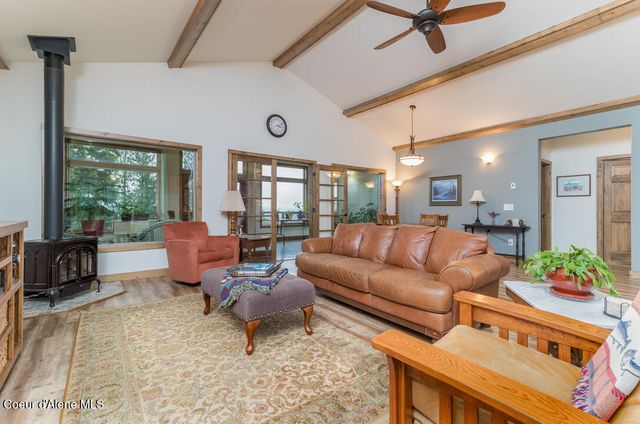 427 Wood Duck LN, Bonners Ferry, ID 83805