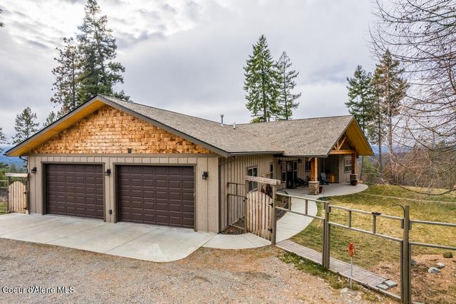 427 Wood Duck LN, Bonners Ferry, ID 83805