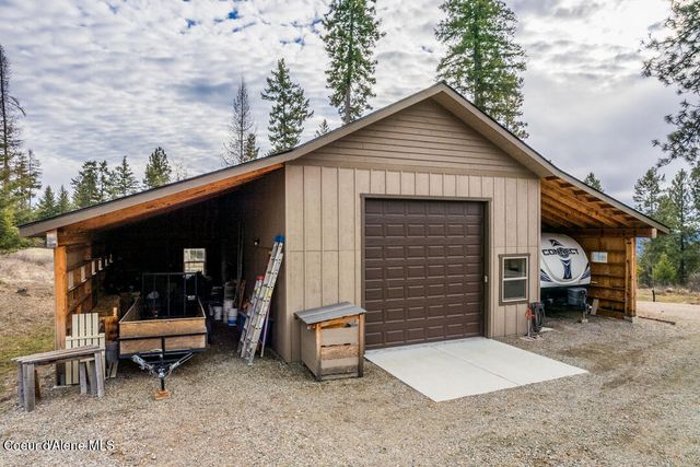 427 Wood Duck LN, Bonners Ferry, ID 83805