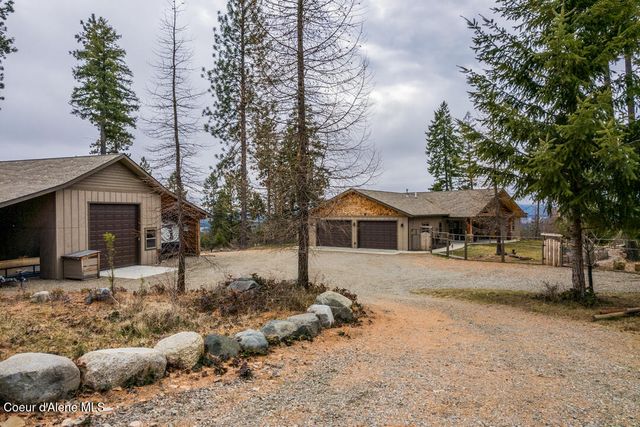 427 Wood Duck LN, Bonners Ferry, ID 83805