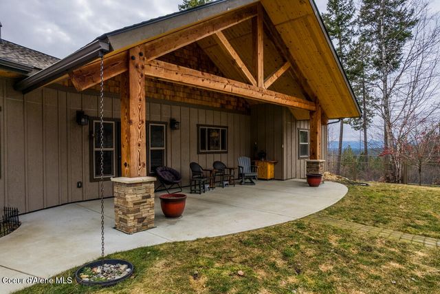 427 Wood Duck LN, Bonners Ferry, ID 83805