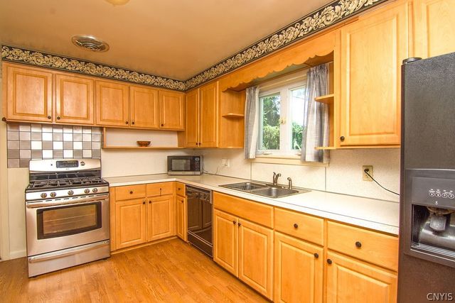 115 Huntington Road, Onondaga, NY 13219