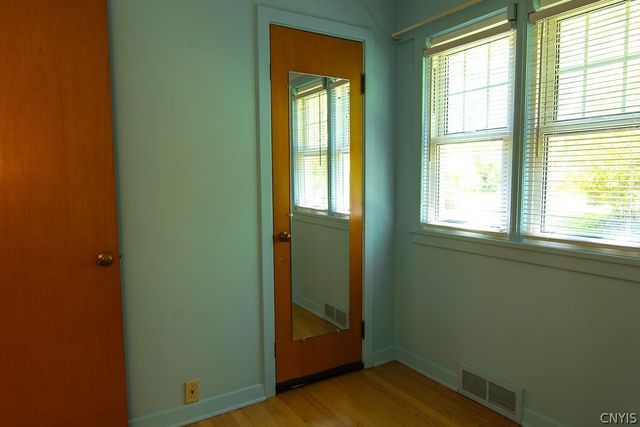 115 Huntington Road, Onondaga, NY 13219