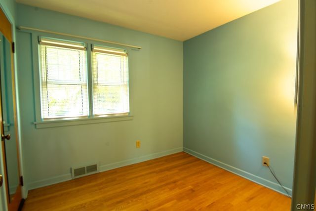 115 Huntington Road, Onondaga, NY 13219