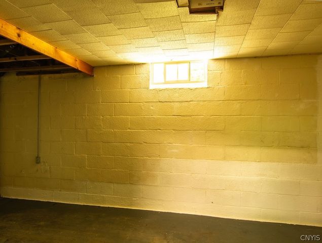 115 Huntington Road, Onondaga, NY 13219
