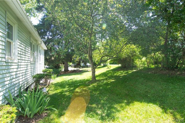 115 Huntington Road, Onondaga, NY 13219