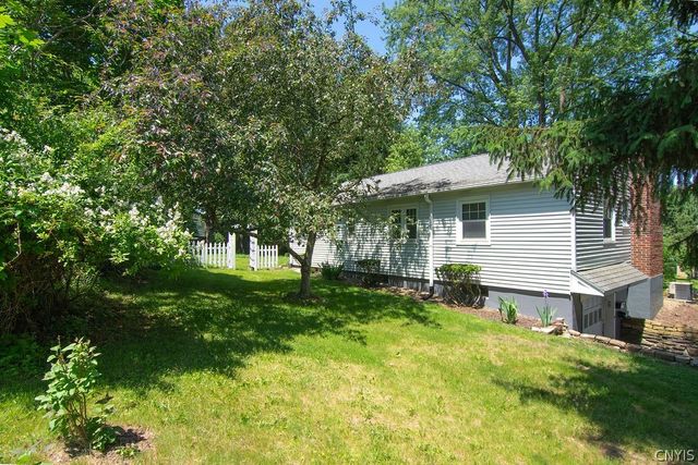 115 Huntington Road, Onondaga, NY 13219