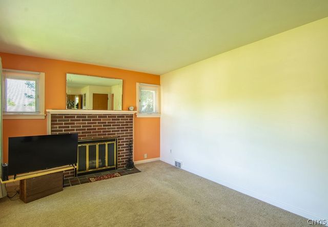 115 Huntington Road, Onondaga, NY 13219