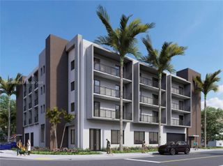 895 NW 45th Ave, Miami, FL 33126