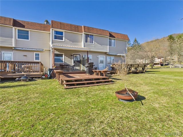 26 Pine Tree Village Road, Ellicottville, NY 14731