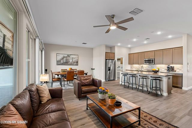 62870 E Thunder Rock Drive, Saddlebrooke, AZ 85739