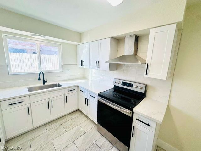 4404 Edward Avenue, Las Vegas, NV 89108