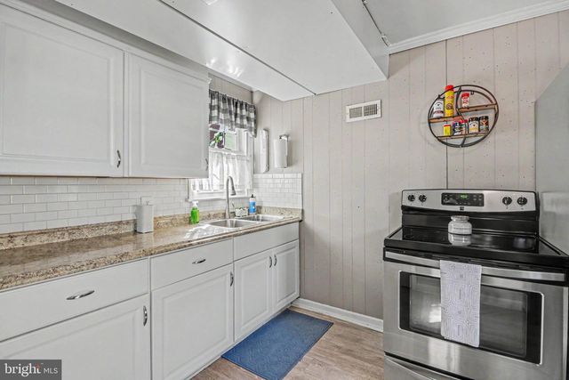289 CLARK ST, Lemoyne, PA 17043
