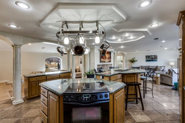 2525 Canyon Creek Drive, Sherman, TX 75092