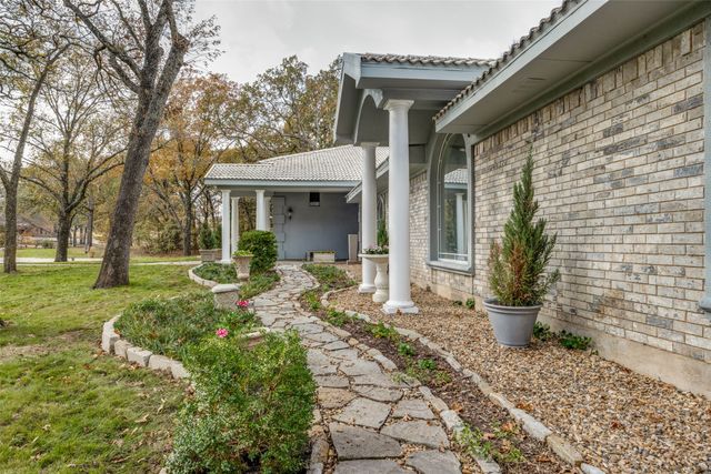 2525 Canyon Creek Drive, Sherman, TX 75092