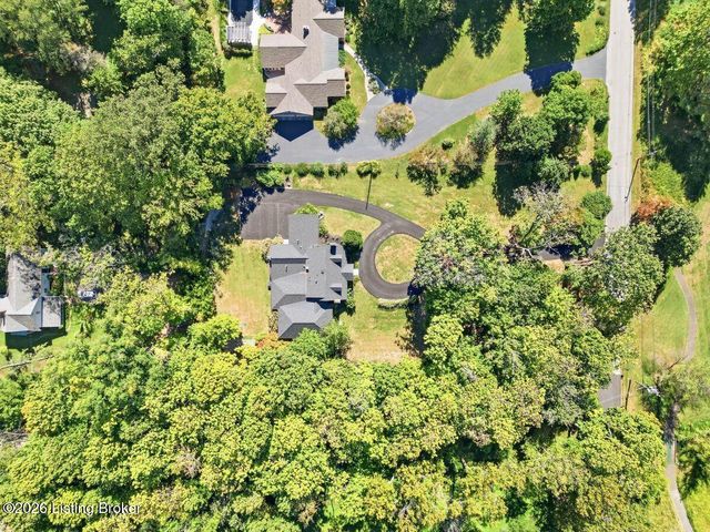 12601 N Osage Rd, Anchorage, KY 40223