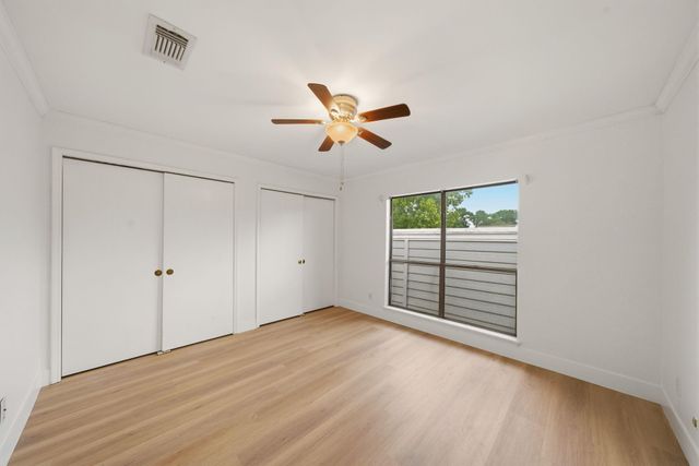3 Hideaway Drive, Friendswood, TX 77546