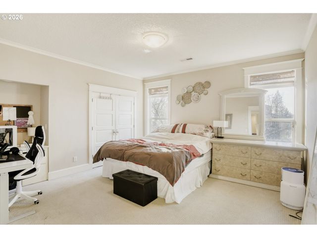 10235 Se CRESCENT RIDGE Loop, Happy Valley, OR 97086