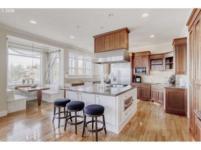 10235 Se CRESCENT RIDGE Loop, Happy Valley, OR 97086