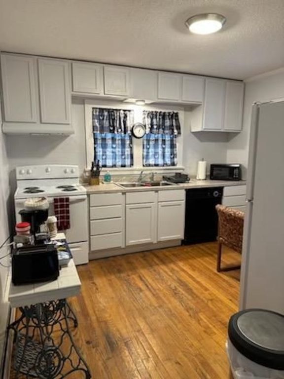 Image 10 of property listing at 800 S 25th Street, Mt Vernon, IL 62864