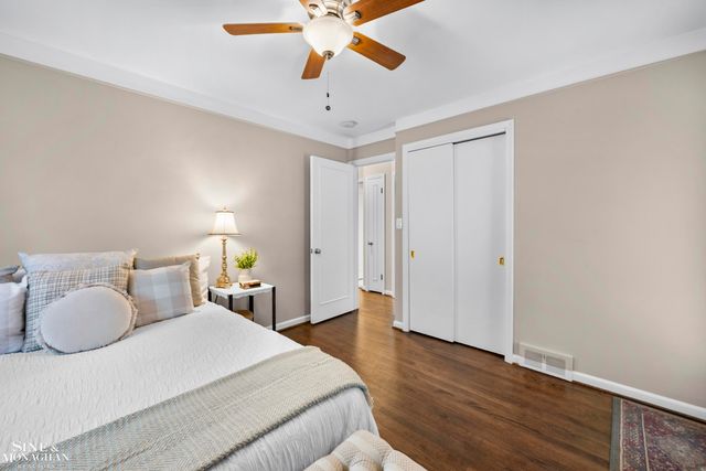 771 Saint Clair Avenue, Grosse Pointe, MI 48230